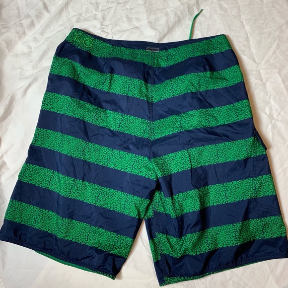 SOLD 38 LRG Lifted Research Group Shorts - Picture 4 of 15